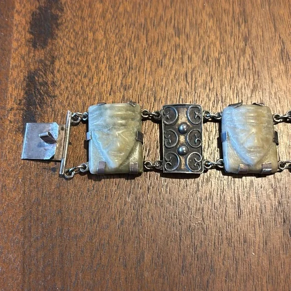 Vintage 1960s or 1970s Mexican silver and green jade colored bracelet
